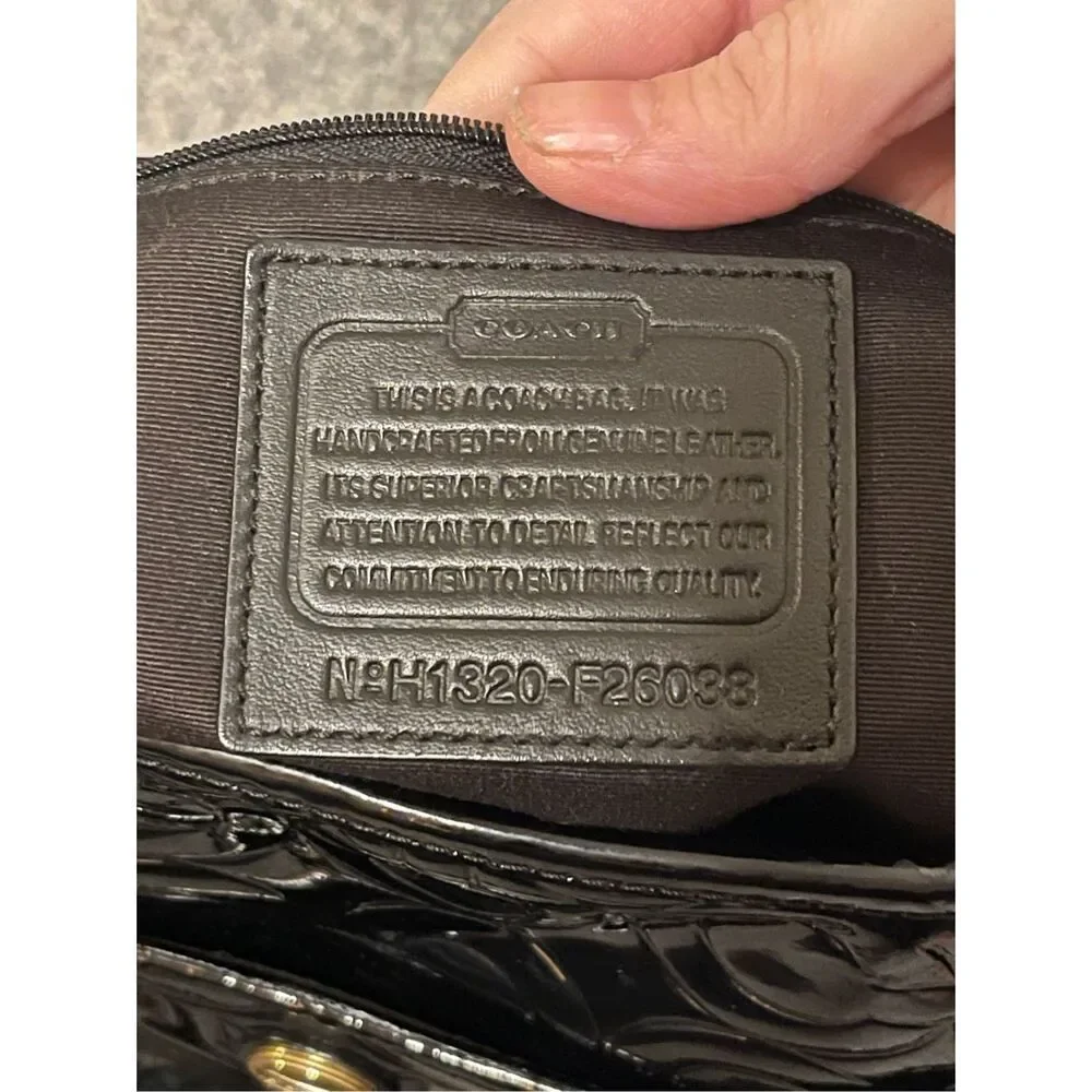 COACH Women's Black Op Art Glossy Patent‎ Leather Tote Bag Purse - Picture 8 of 12